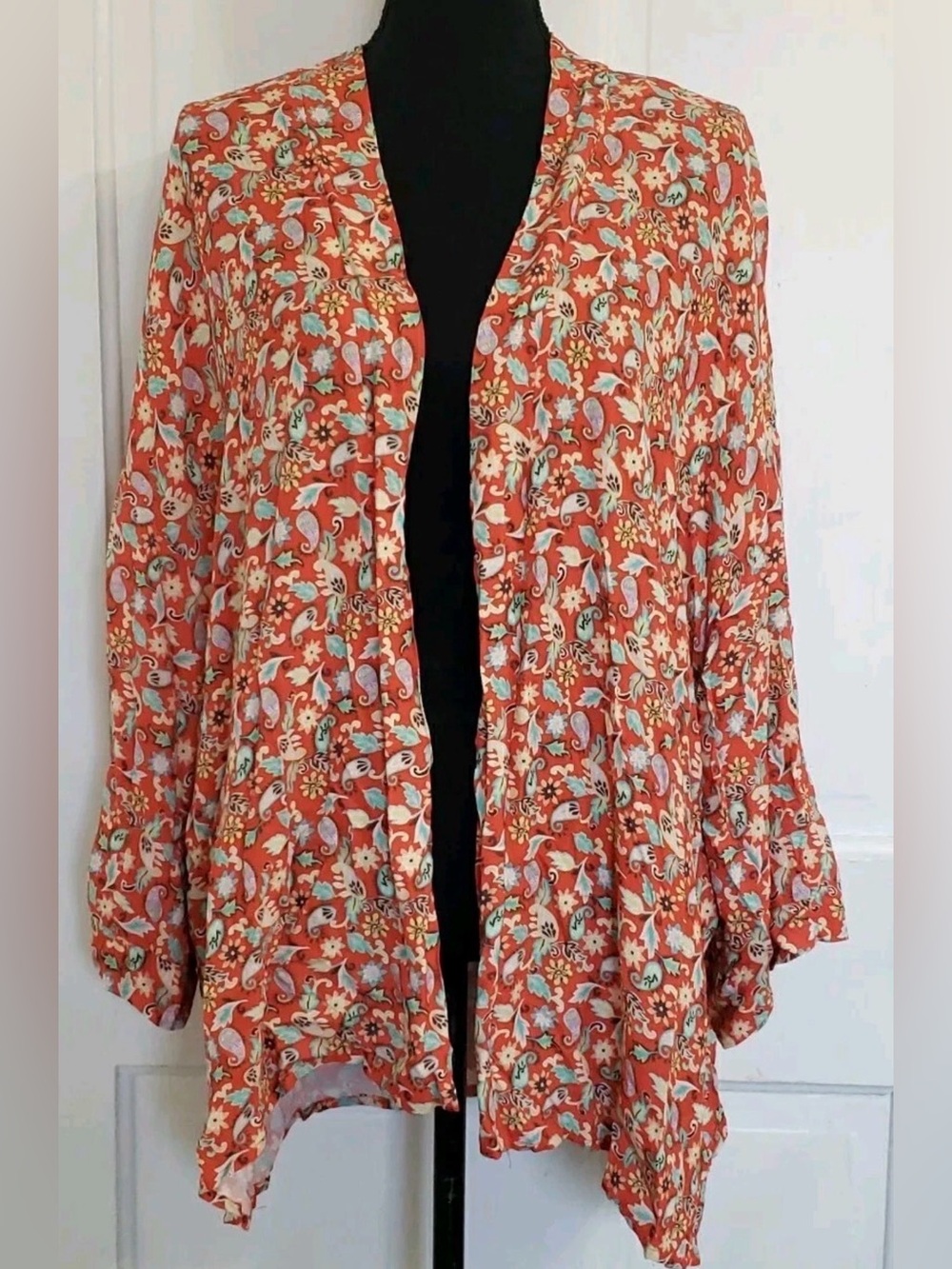 Lulu's Coral Floral Paisley Open-Front Kimono